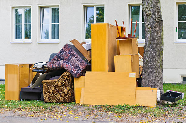 Best Commercial Cleanout Services  in Fairfield, IL